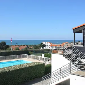 2* База отдыха Village Azureva